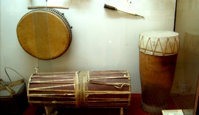 Bộ nhạc cụ Chăm/ Cham musical imstrument